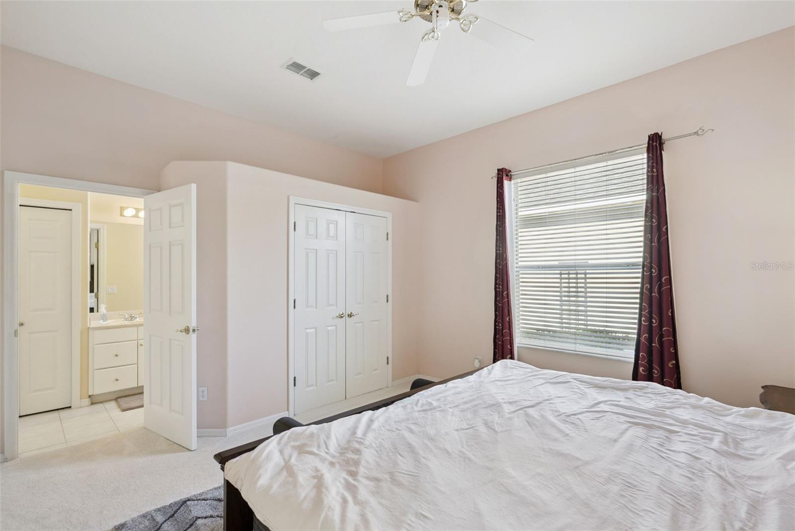 Image 36 of 62 For 407 Majestic Oak Drive