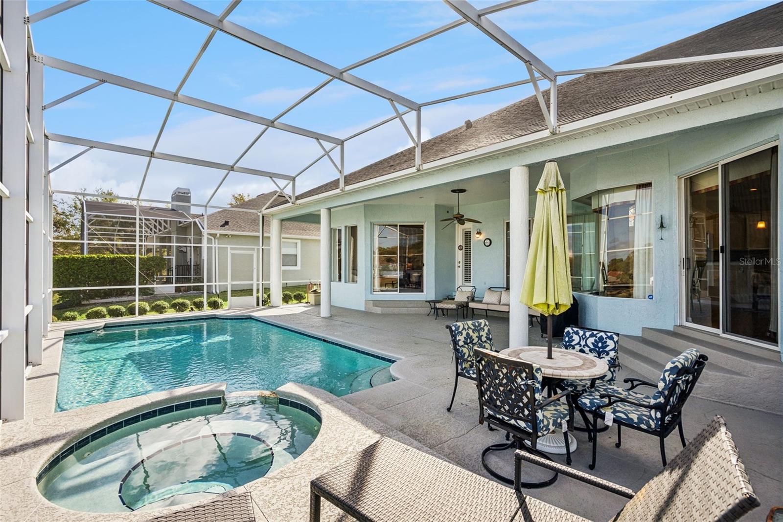 Image 41 of 62 For 407 Majestic Oak Drive