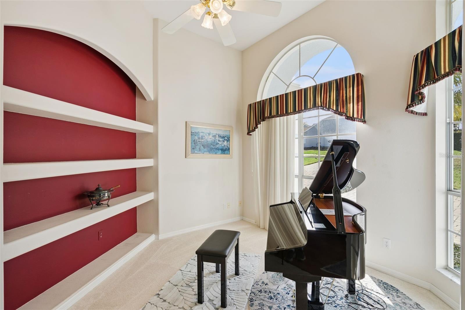 Image 8 of 62 For 407 Majestic Oak Drive