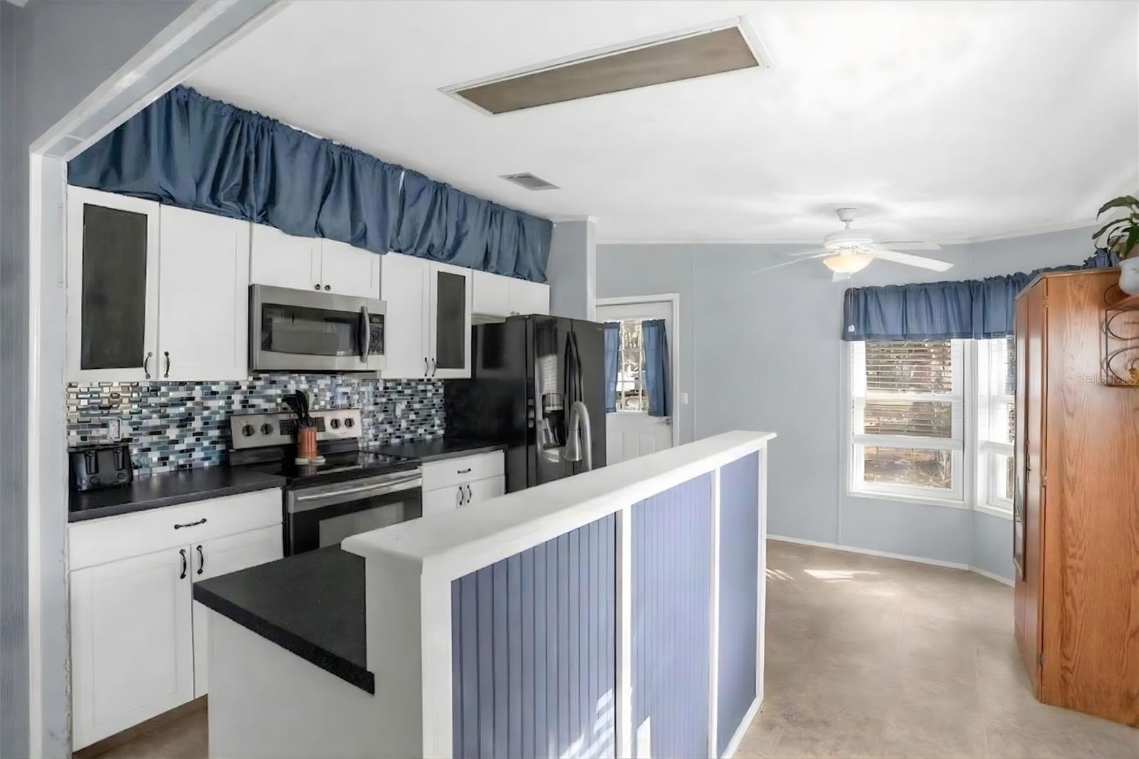 Image 5 of 20 For 40212 Grays Airport Road