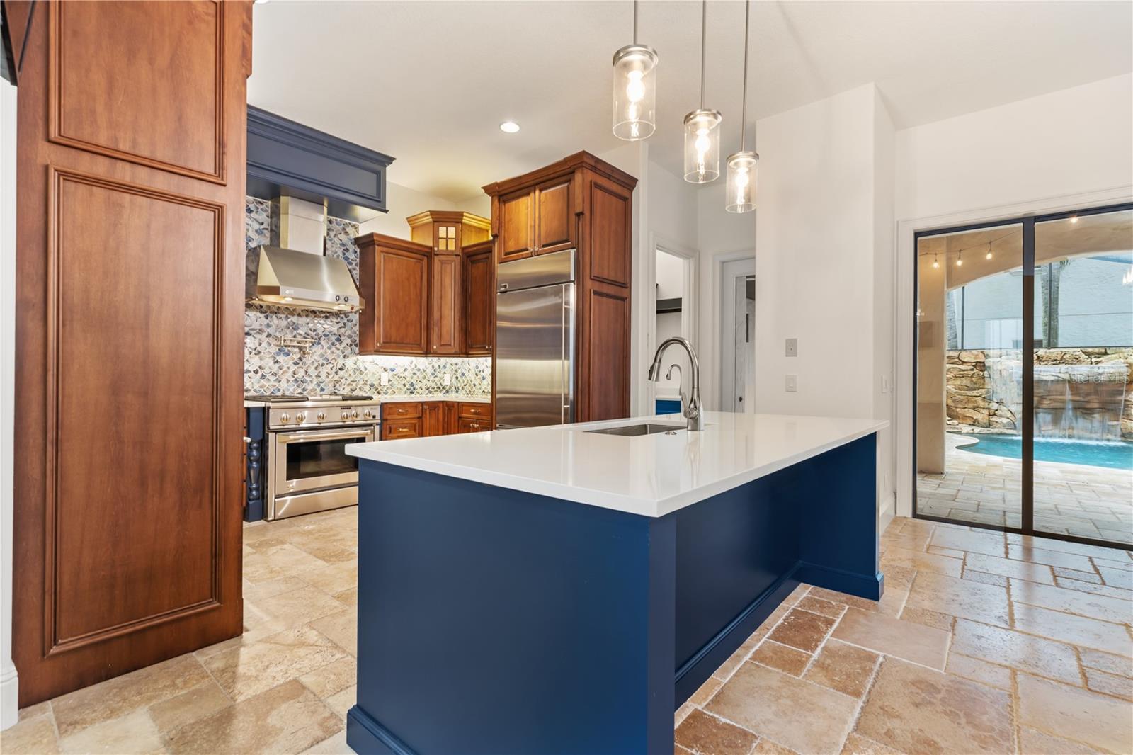 Image 13 of 47 For 9841 Covent Garden Drive