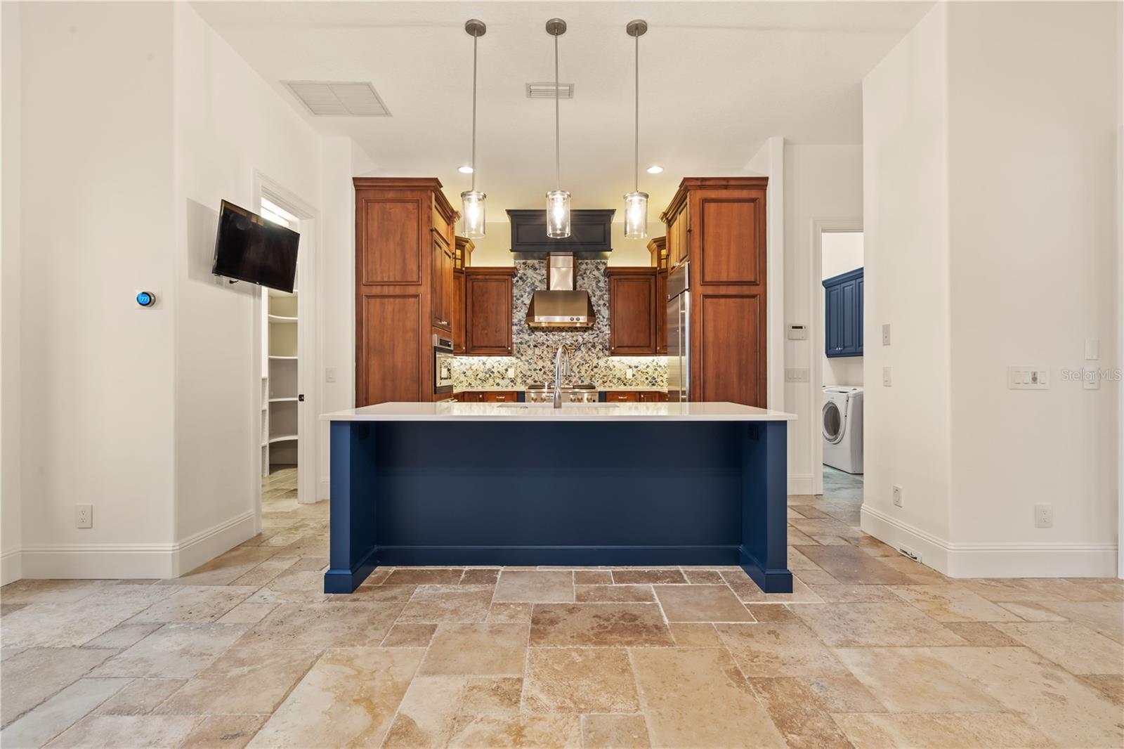 Image 16 of 47 For 9841 Covent Garden Drive