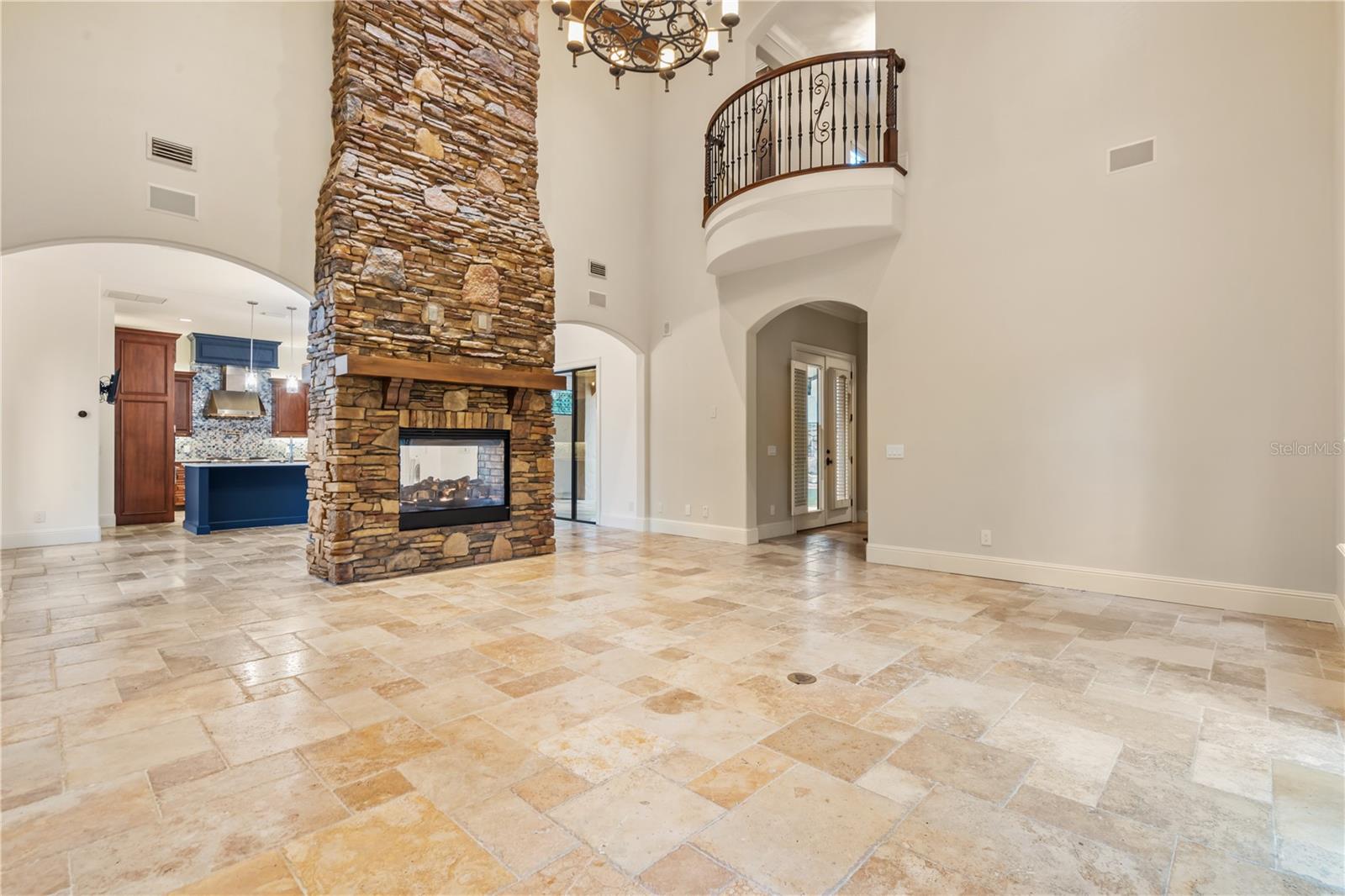 Image 20 of 47 For 9841 Covent Garden Drive