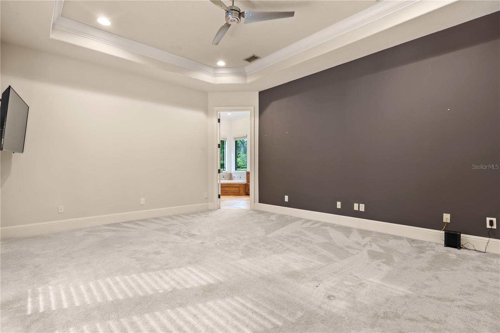 Image 23 of 47 For 9841 Covent Garden Drive