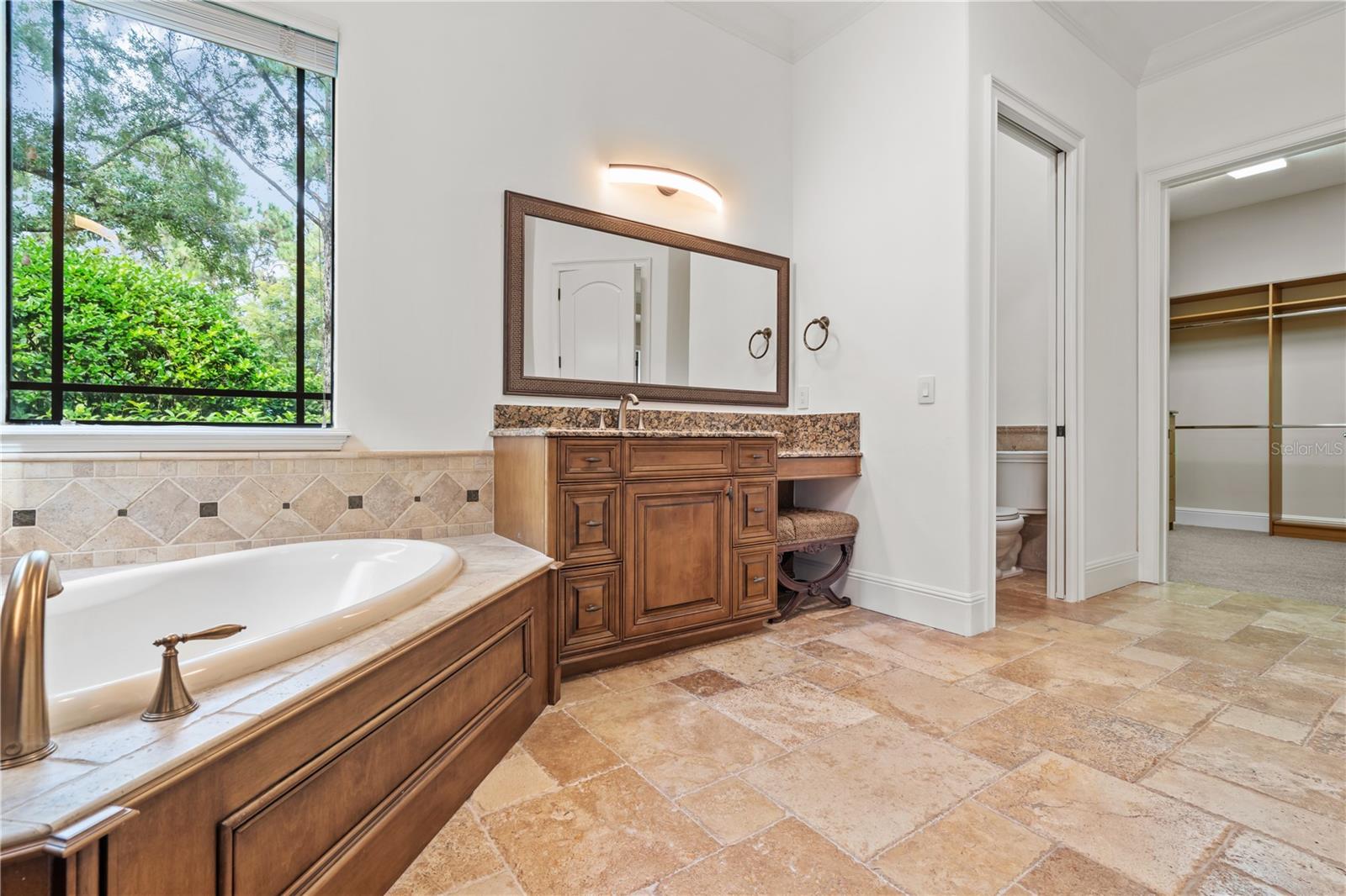 Image 27 of 47 For 9841 Covent Garden Drive