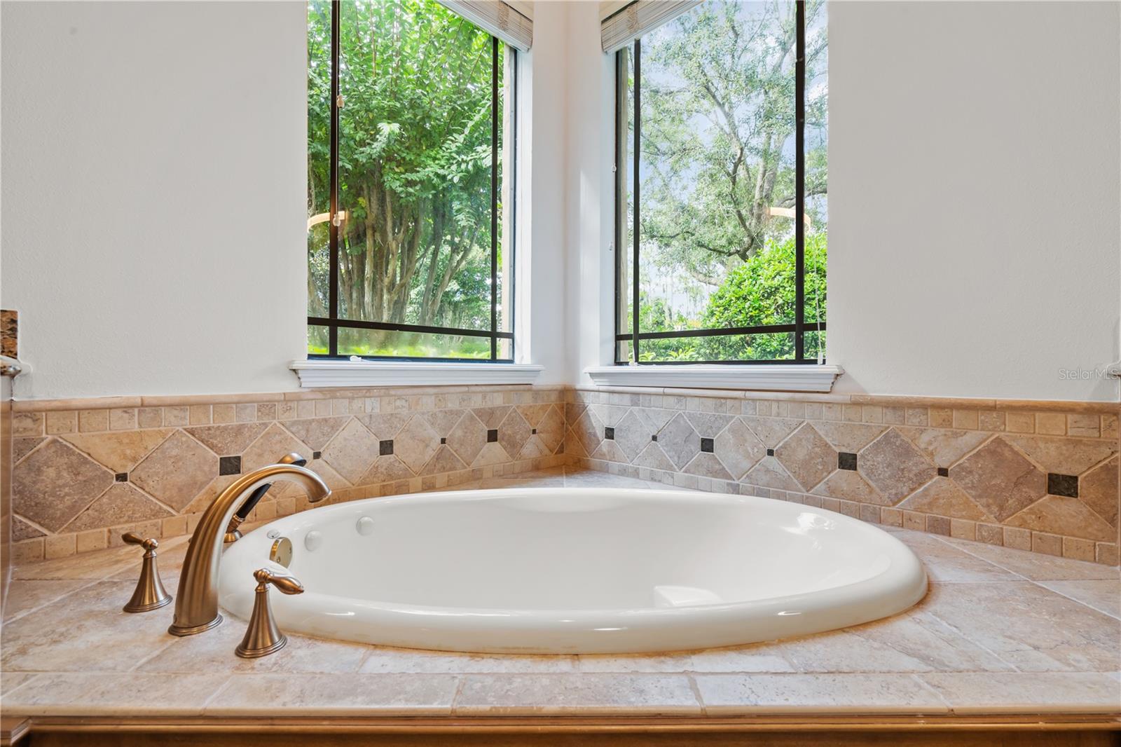 Image 28 of 47 For 9841 Covent Garden Drive