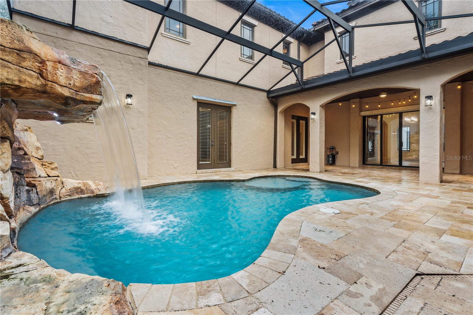 Image 9 of 47 For 9841 Covent Garden Drive