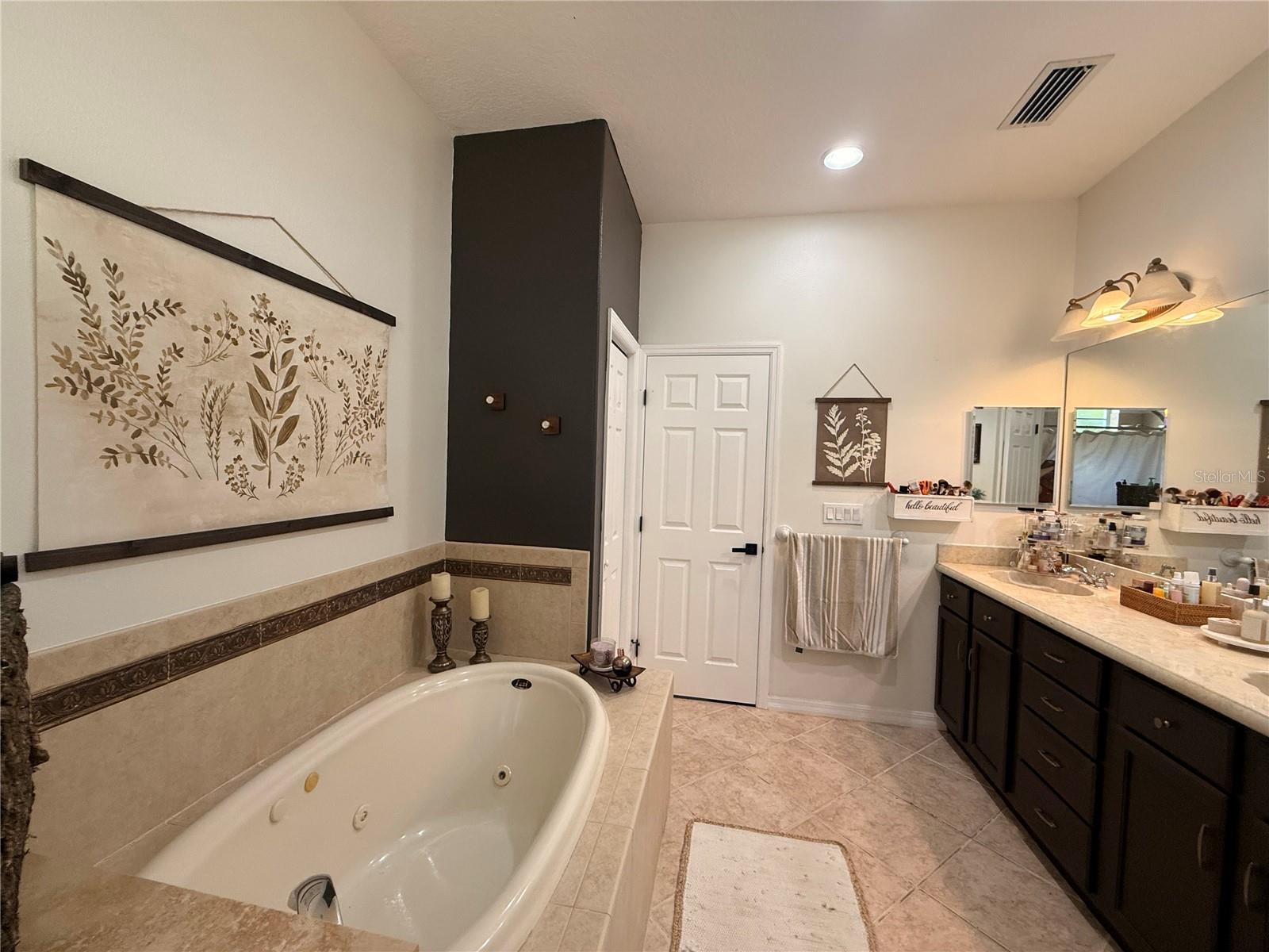 Image 16 of 37 For 16545 Spring Park Drive