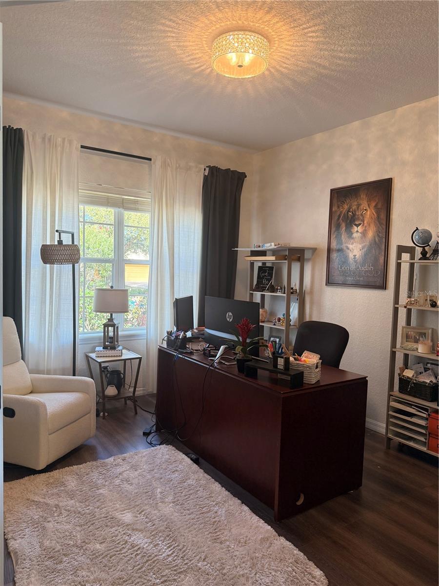 Image 19 of 37 For 16545 Spring Park Drive