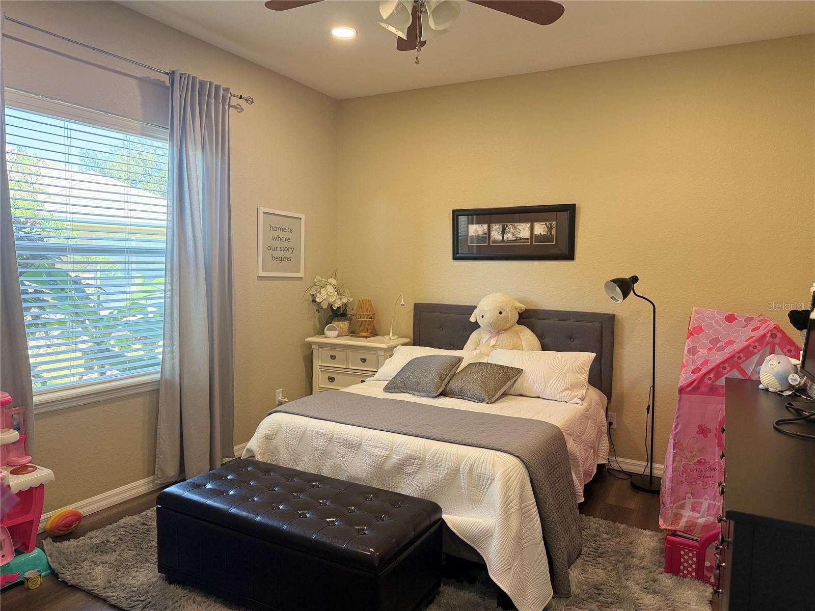 Image 20 of 37 For 16545 Spring Park Drive