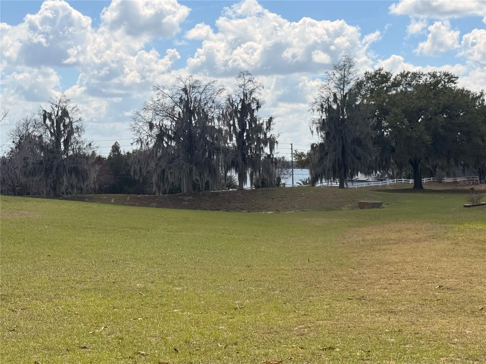 Image 28 of 37 For 16545 Spring Park Drive