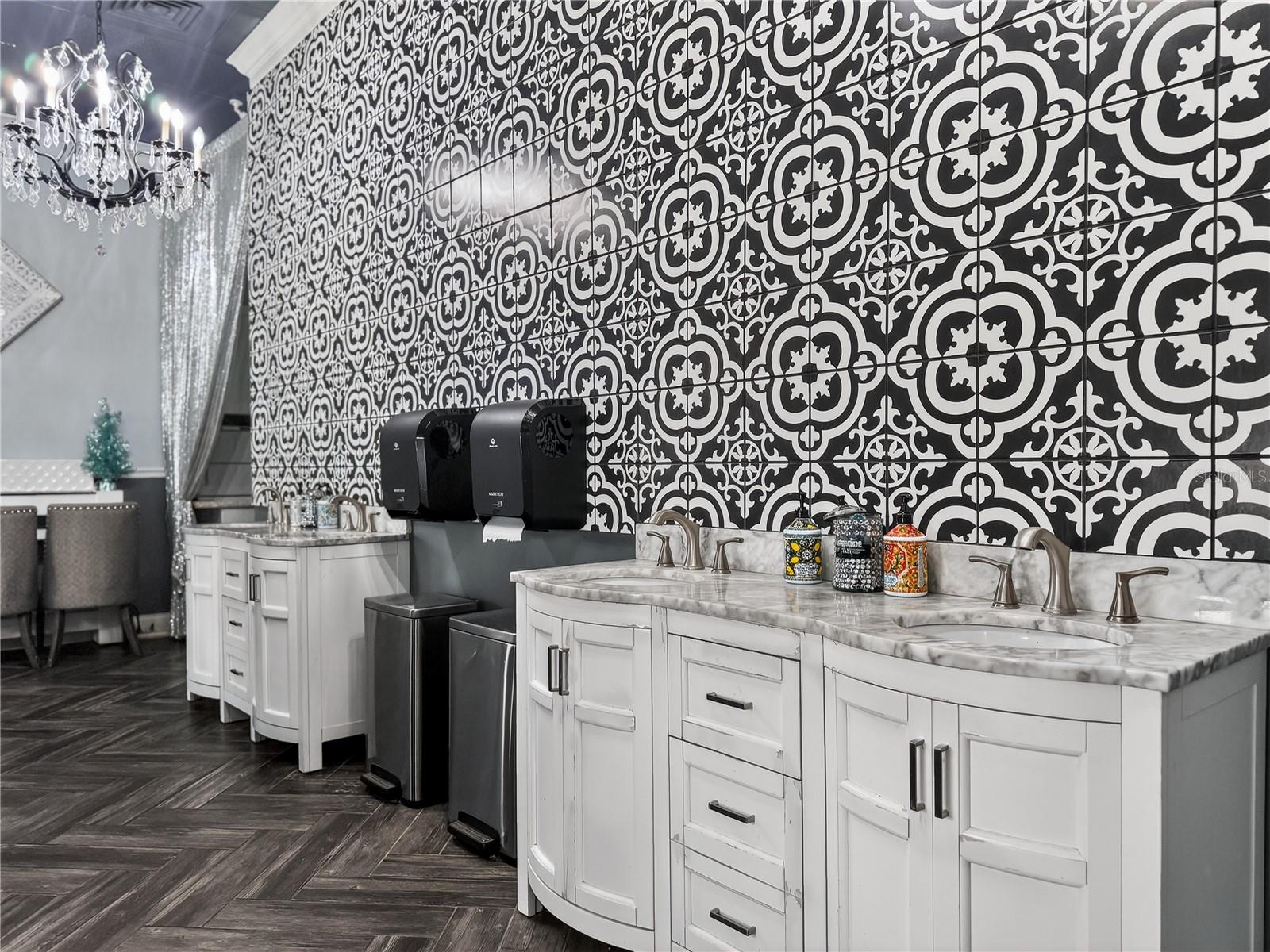 Image 20 of 42 For 2607 Hiawassee Road