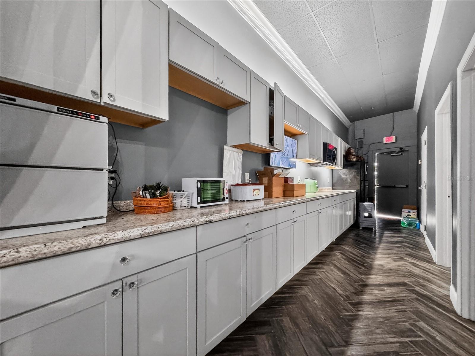 Image 21 of 42 For 2607 Hiawassee Road