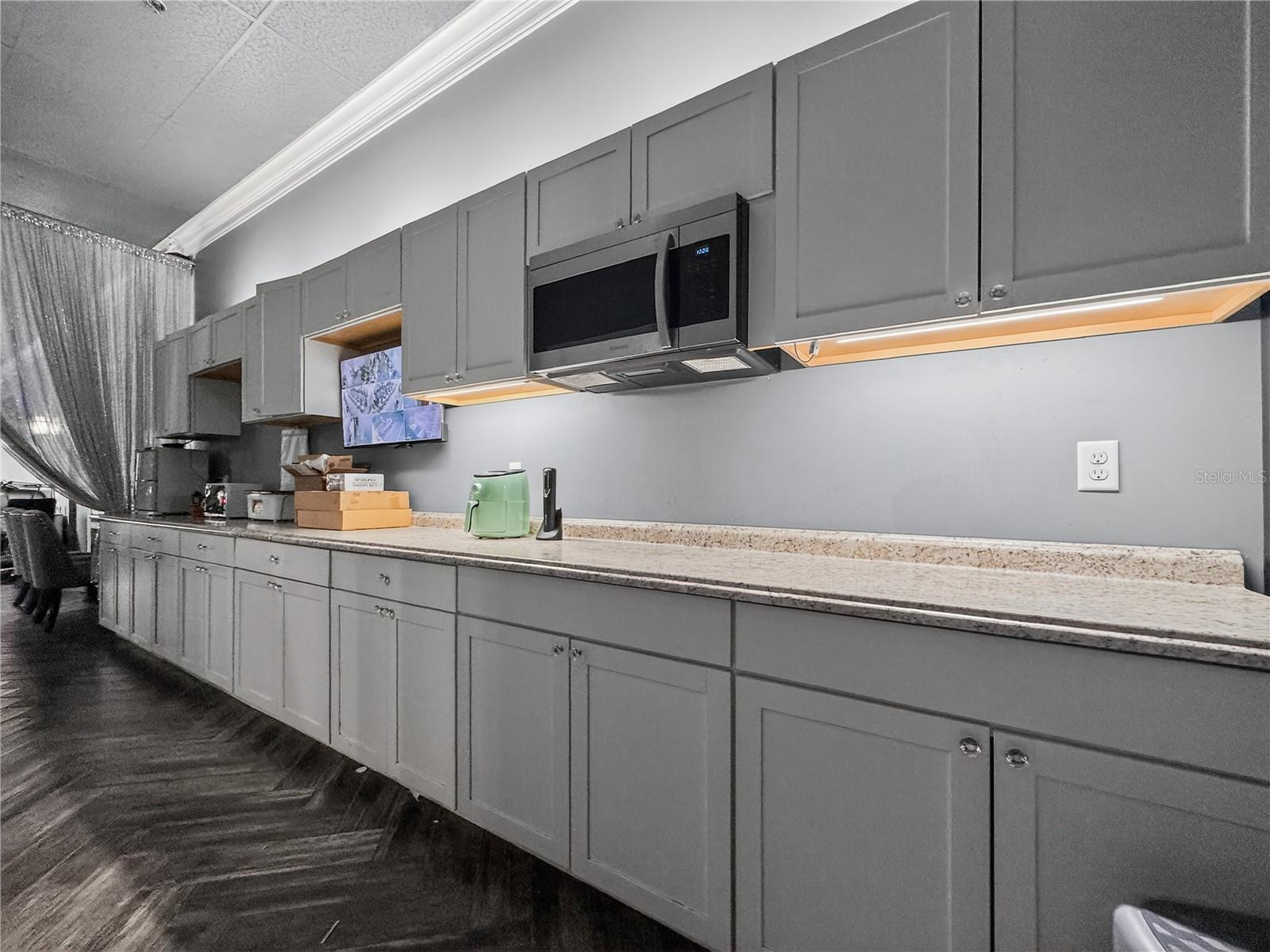 Image 22 of 42 For 2607 Hiawassee Road