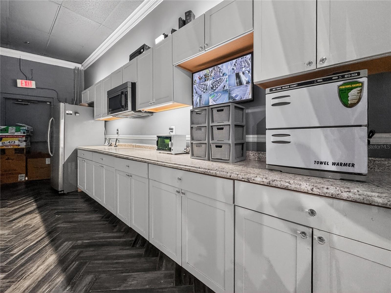 Image 28 of 42 For 2607 Hiawassee Road