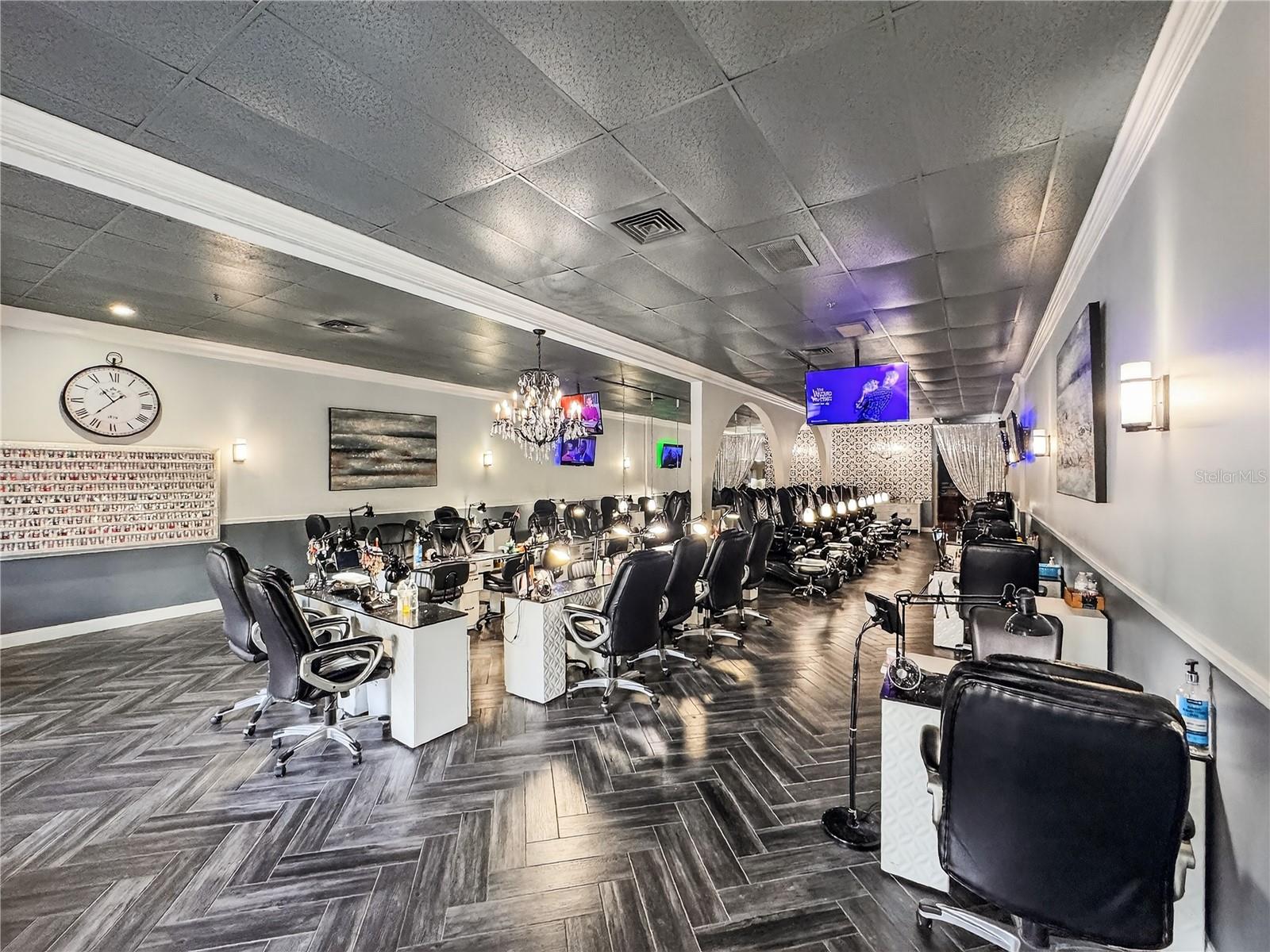 Image 5 of 42 For 2607 Hiawassee Road