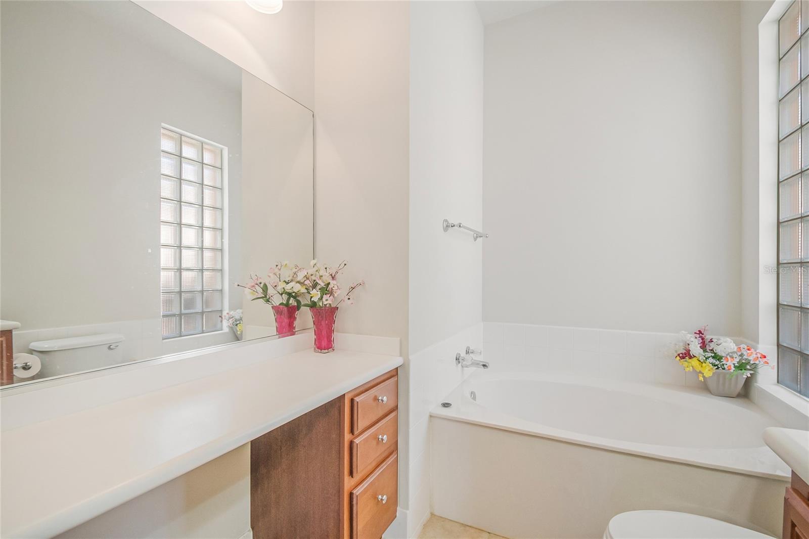 Image 25 of 54 For 12003 Lazio Lane