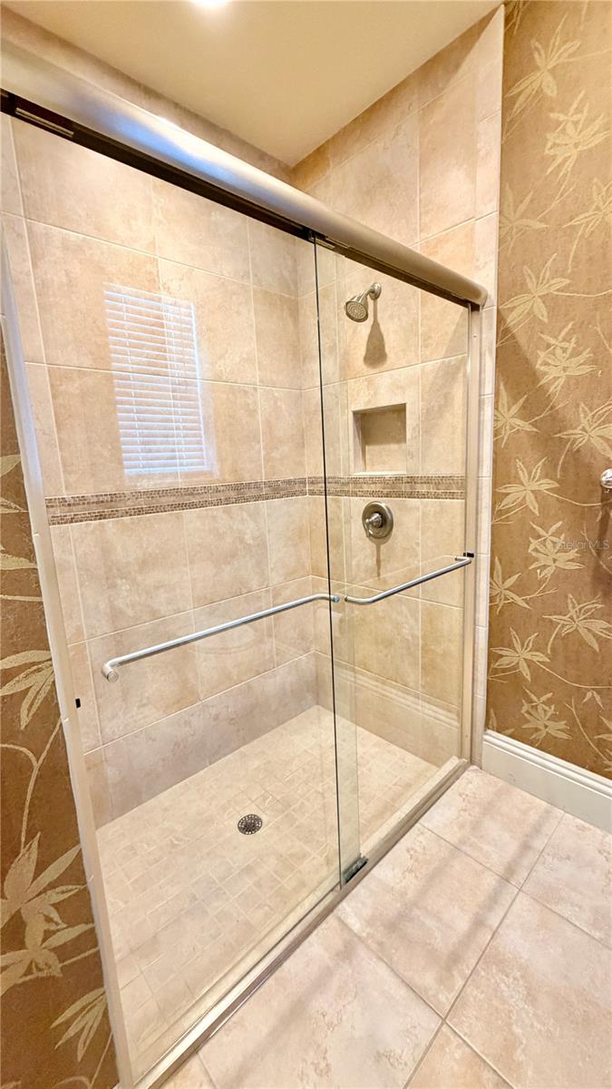 Image 34 of 61 For 6717 179th Avenue Road