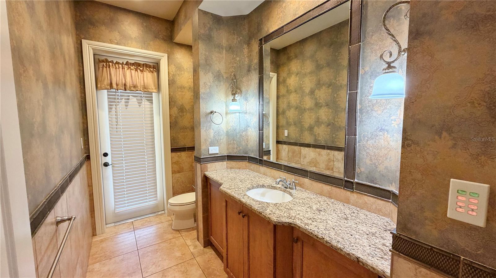 Image 40 of 61 For 6717 179th Avenue Road