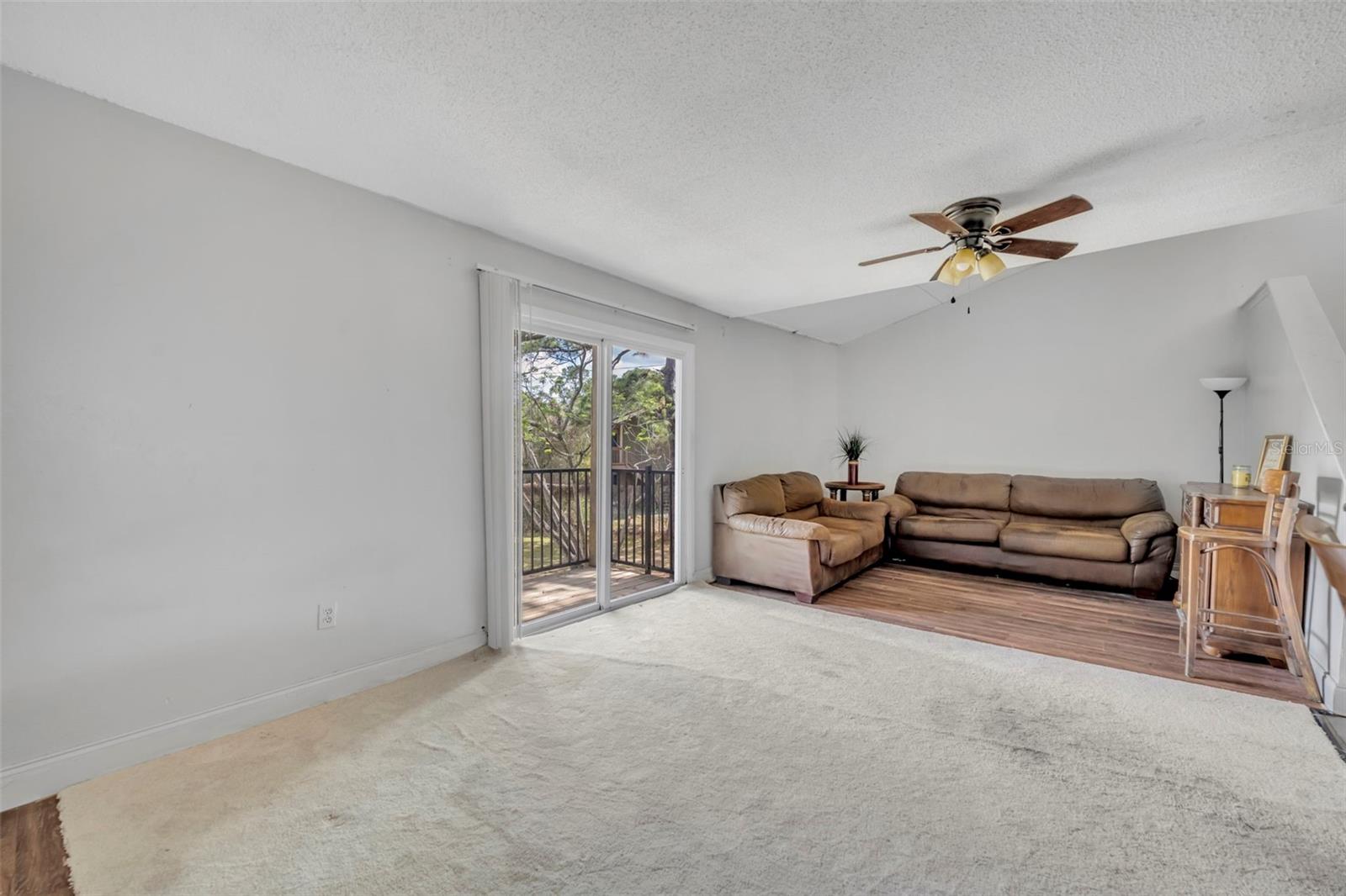 Listing photo id 8 for 236 Scottsdale Square 236