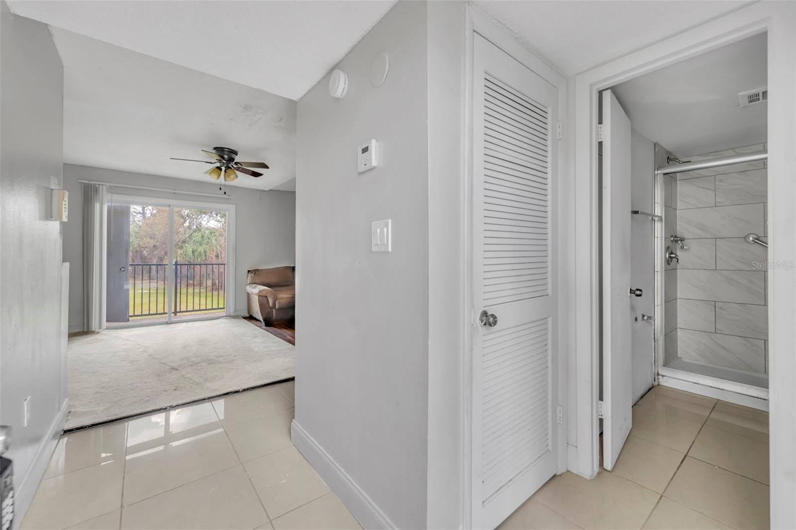 Listing photo id 2 for 236 Scottsdale Square 236