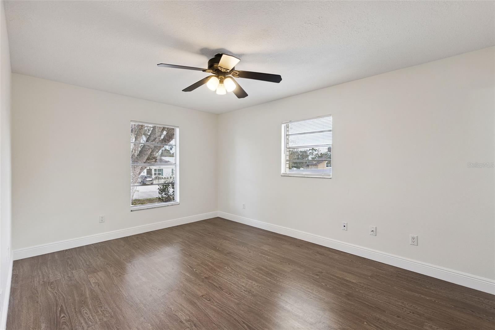 Image 11 of 20 For 1366 Pacific Court