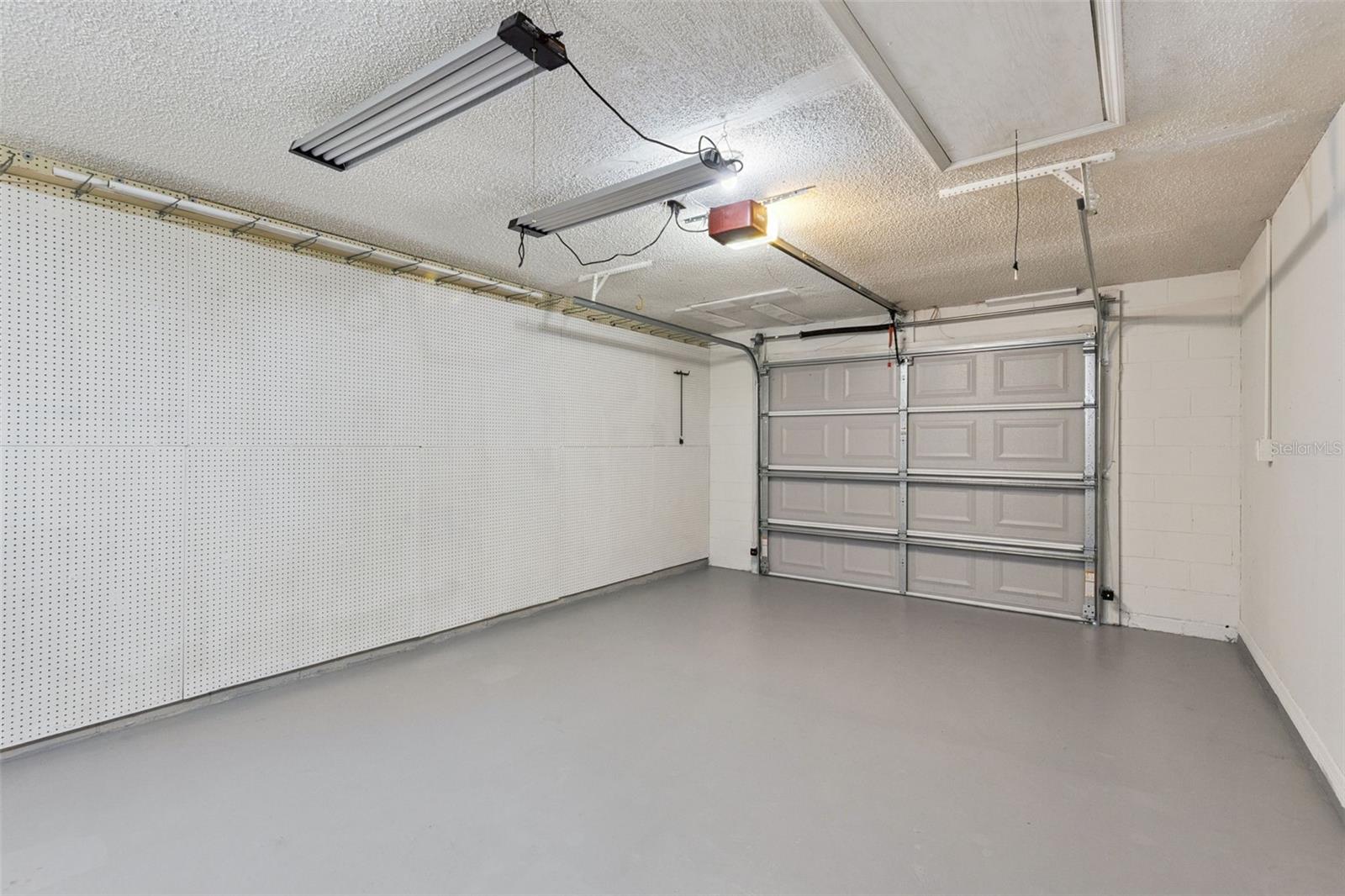 Image 17 of 20 For 1366 Pacific Court