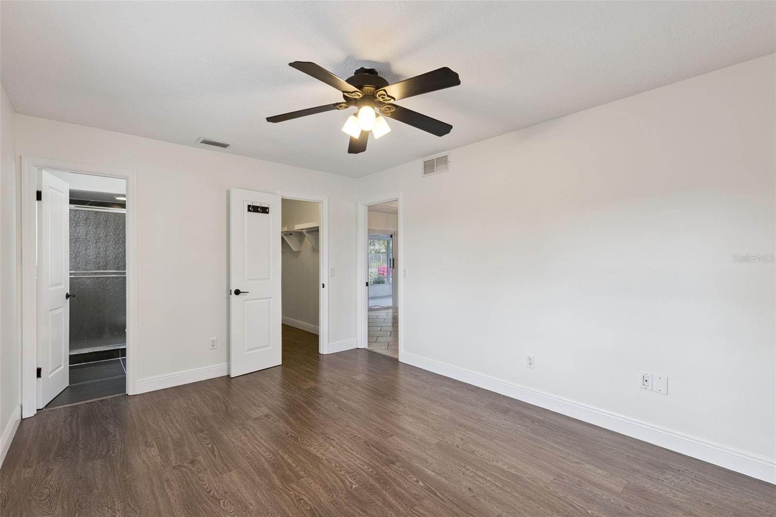 Image 8 of 20 For 1366 Pacific Court