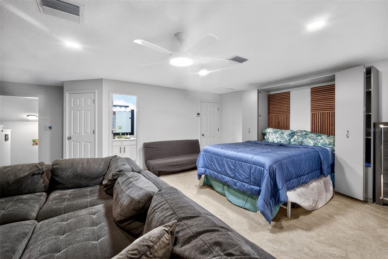 Image 21 of 38 For 15020 Eaglerise Drive