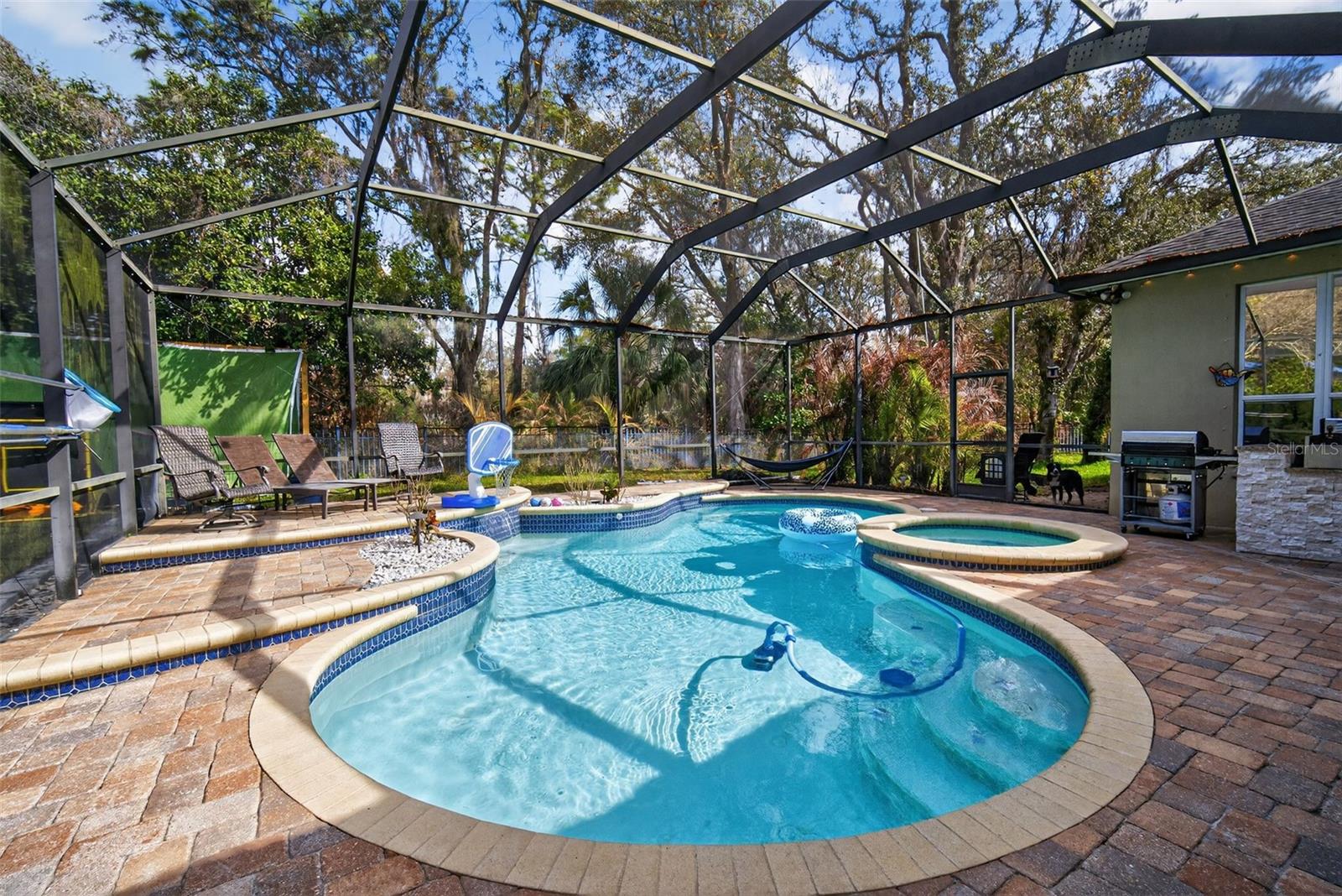 Image 23 of 38 For 15020 Eaglerise Drive