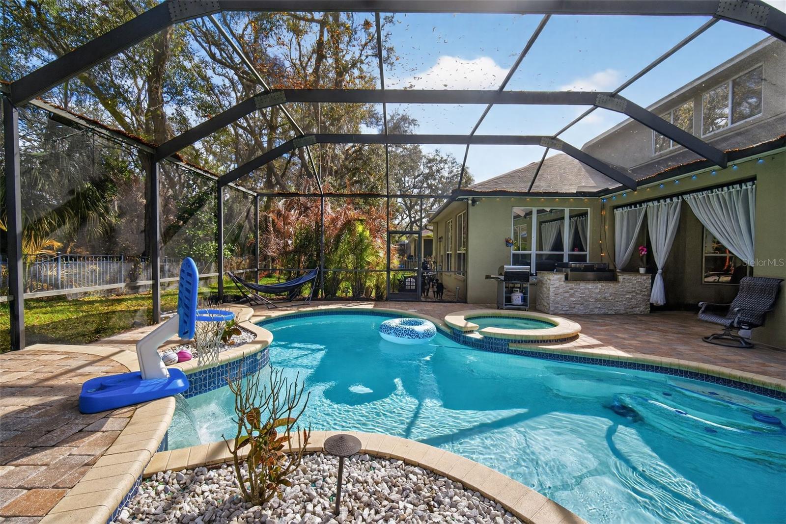 Image 24 of 38 For 15020 Eaglerise Drive