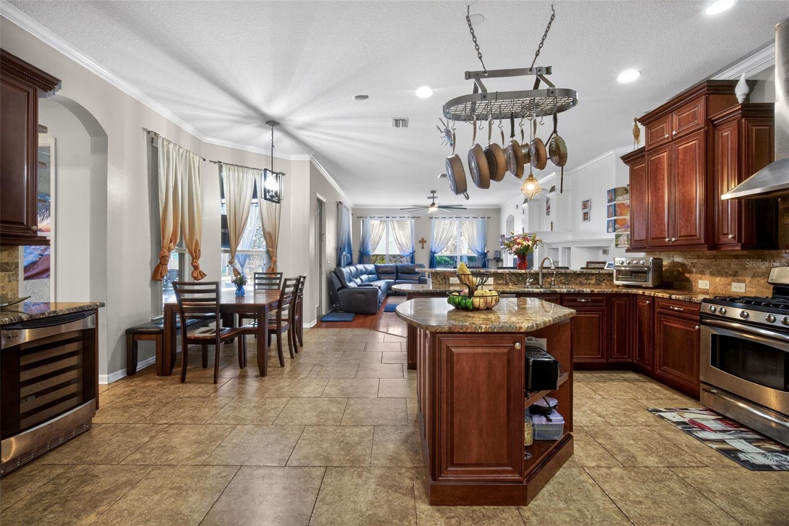 Image 6 of 38 For 15020 Eaglerise Drive