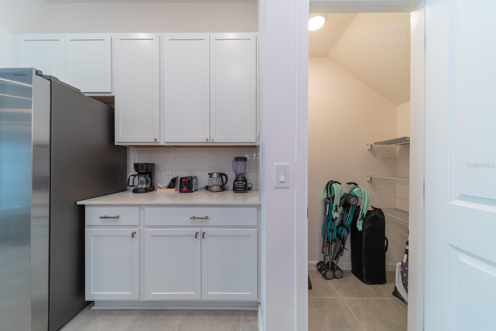 Image 13 of 90 For 10364 Ebb Tide Lane