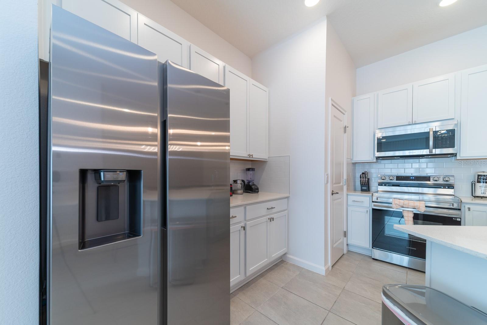 Image 15 of 90 For 10364 Ebb Tide Lane