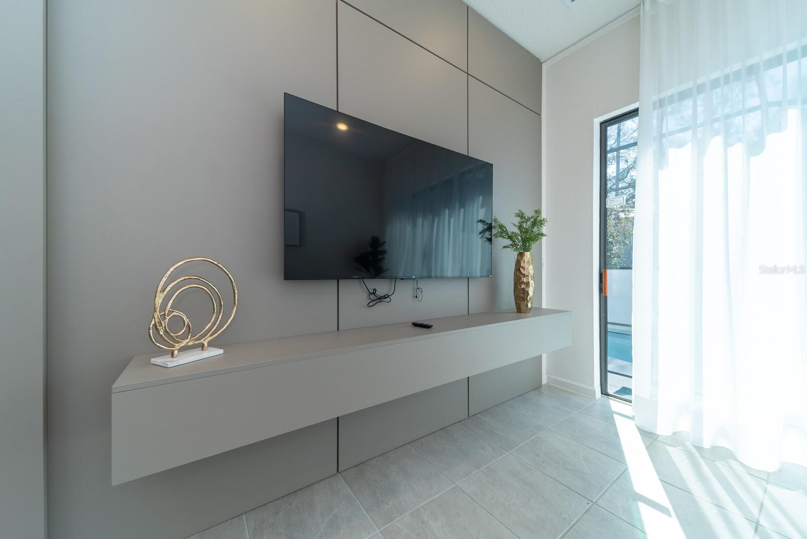 Image 20 of 90 For 10364 Ebb Tide Lane