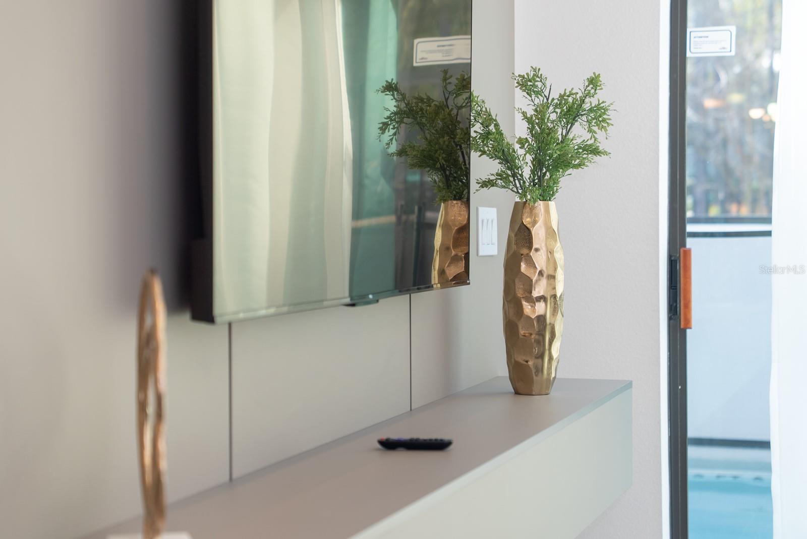 Image 21 of 90 For 10364 Ebb Tide Lane