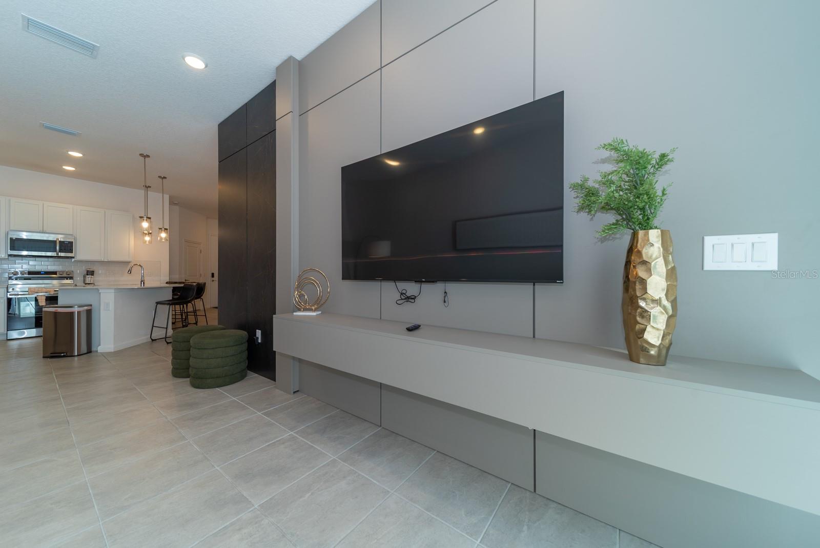 Image 24 of 90 For 10364 Ebb Tide Lane