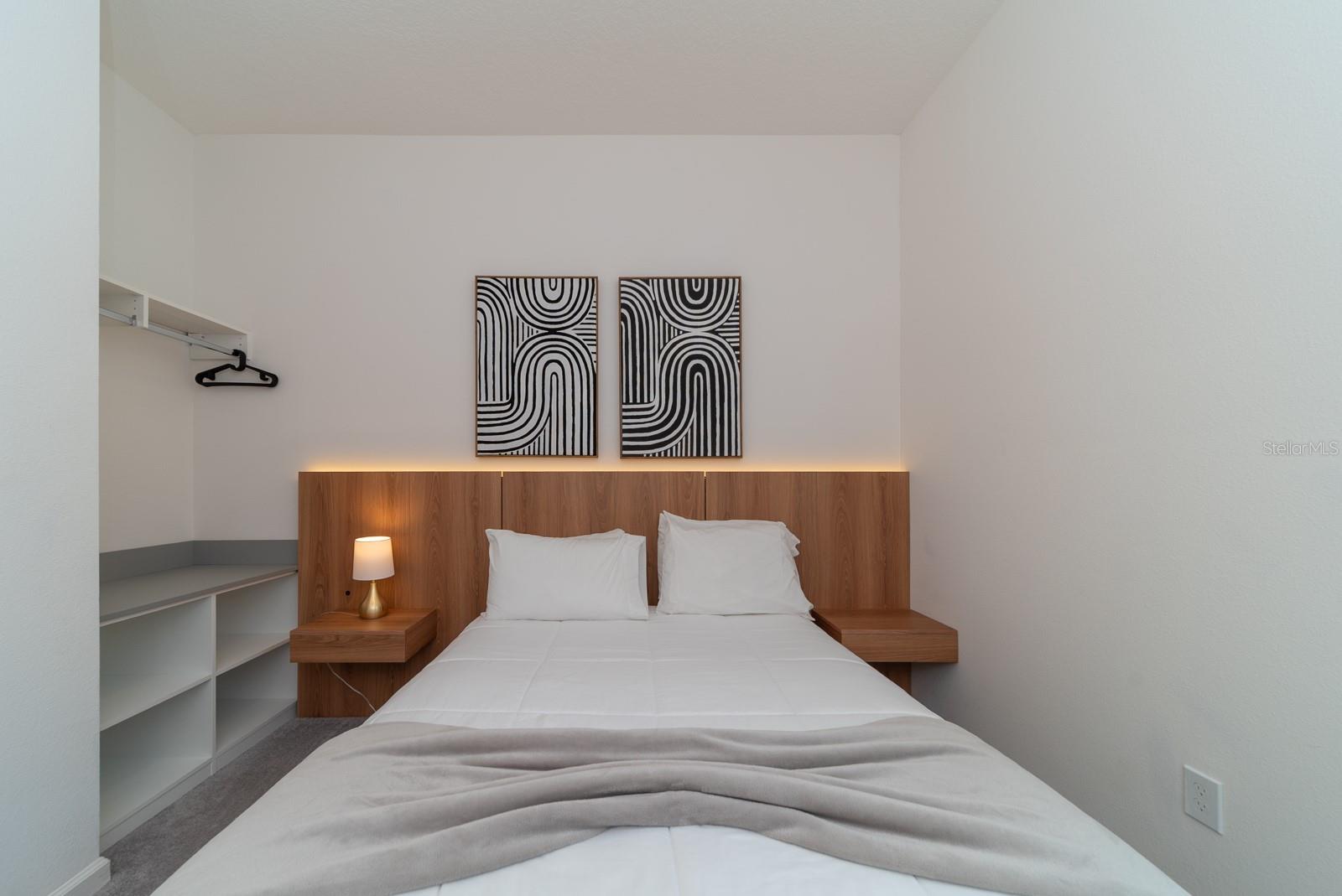 Image 32 of 90 For 10364 Ebb Tide Lane