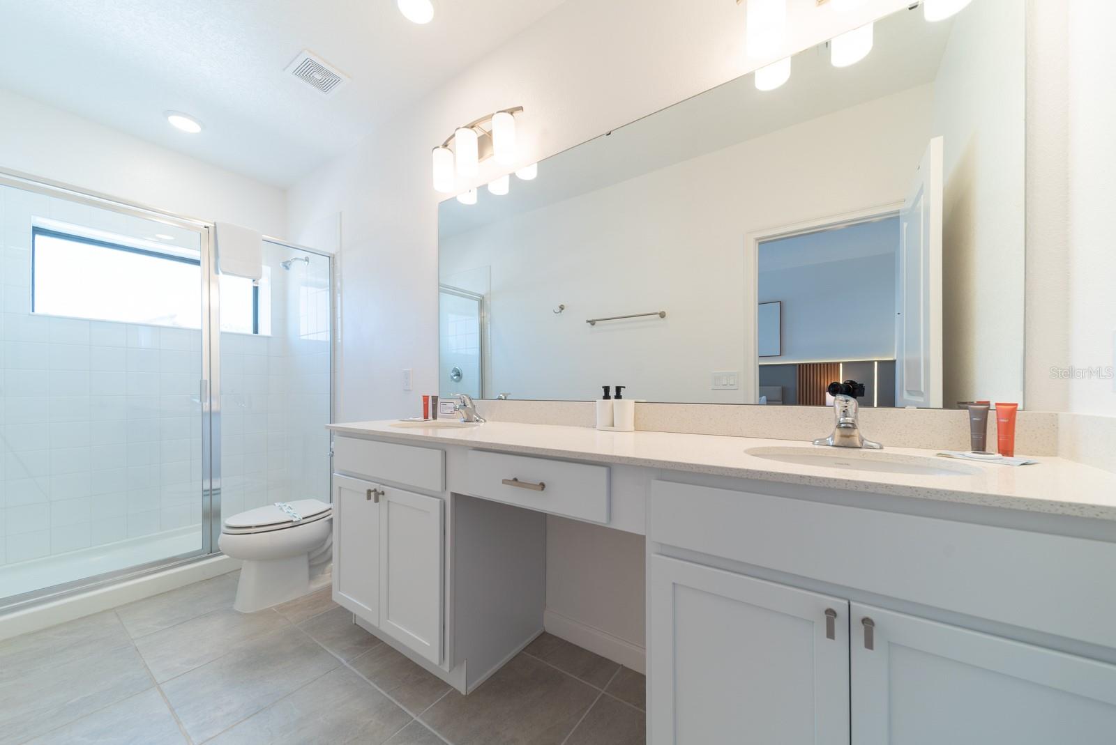 Image 60 of 90 For 10364 Ebb Tide Lane