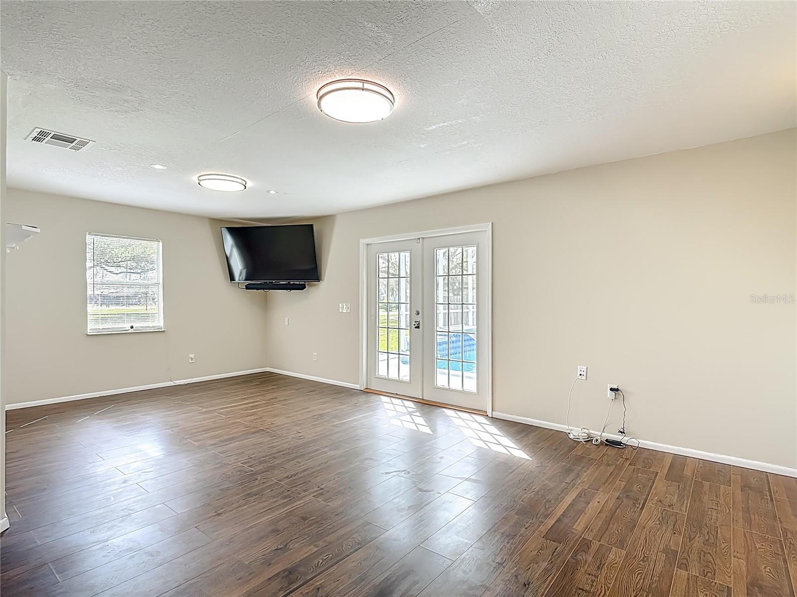 Image 18 of 67 For 2720 Handley Boulevard