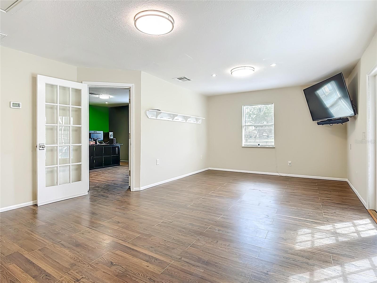 Image 19 of 67 For 2720 Handley Boulevard