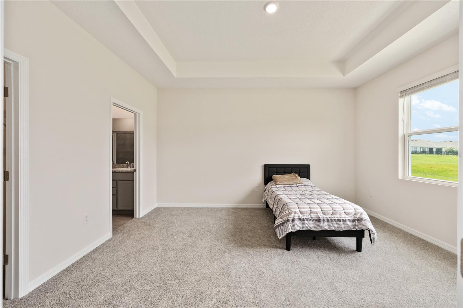 Image 12 of 41 For 5253 43rd Lane Nw