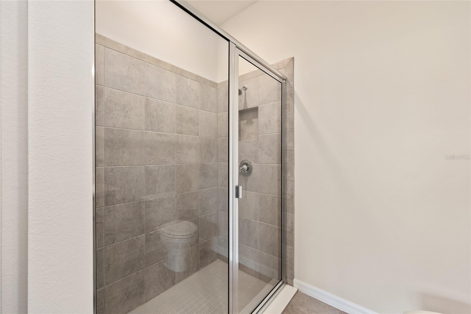 Image 16 of 41 For 5253 43rd Lane Nw