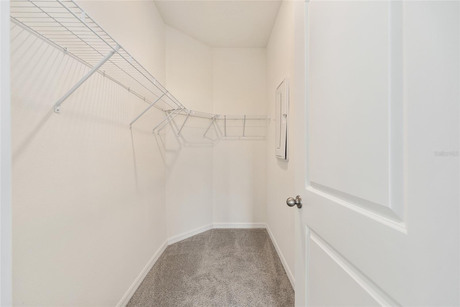 Image 17 of 41 For 5253 43rd Lane Nw