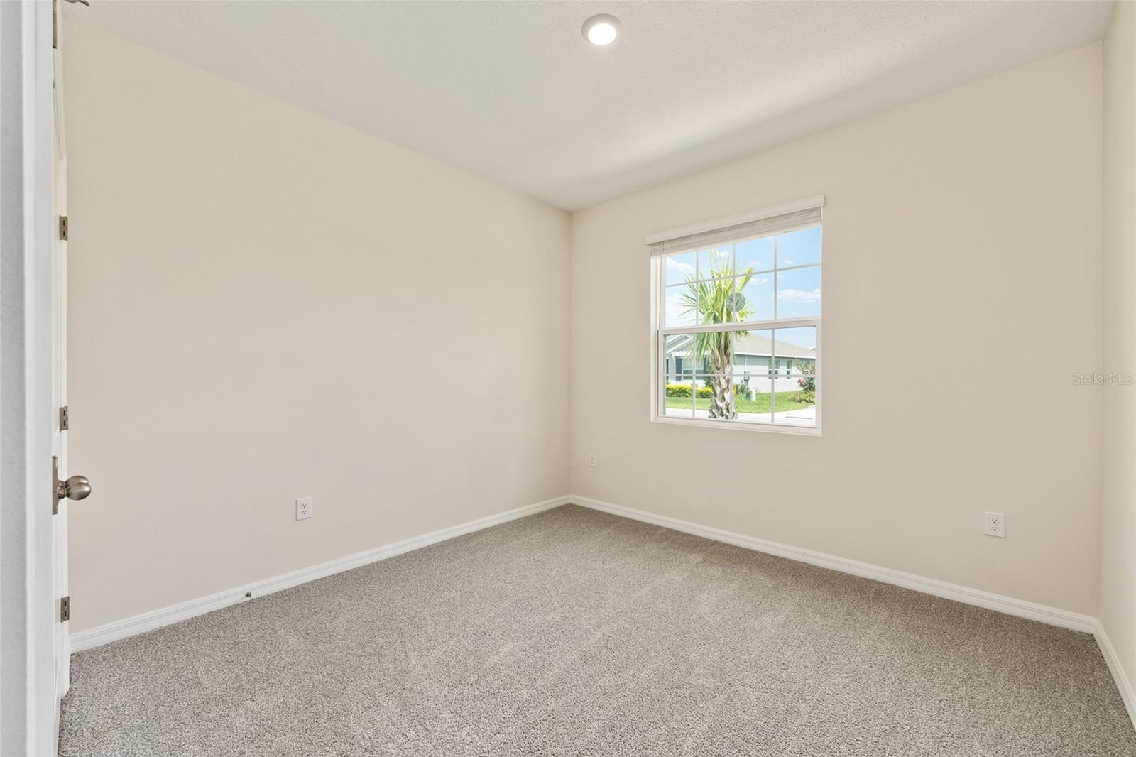 Image 18 of 41 For 5253 43rd Lane Nw