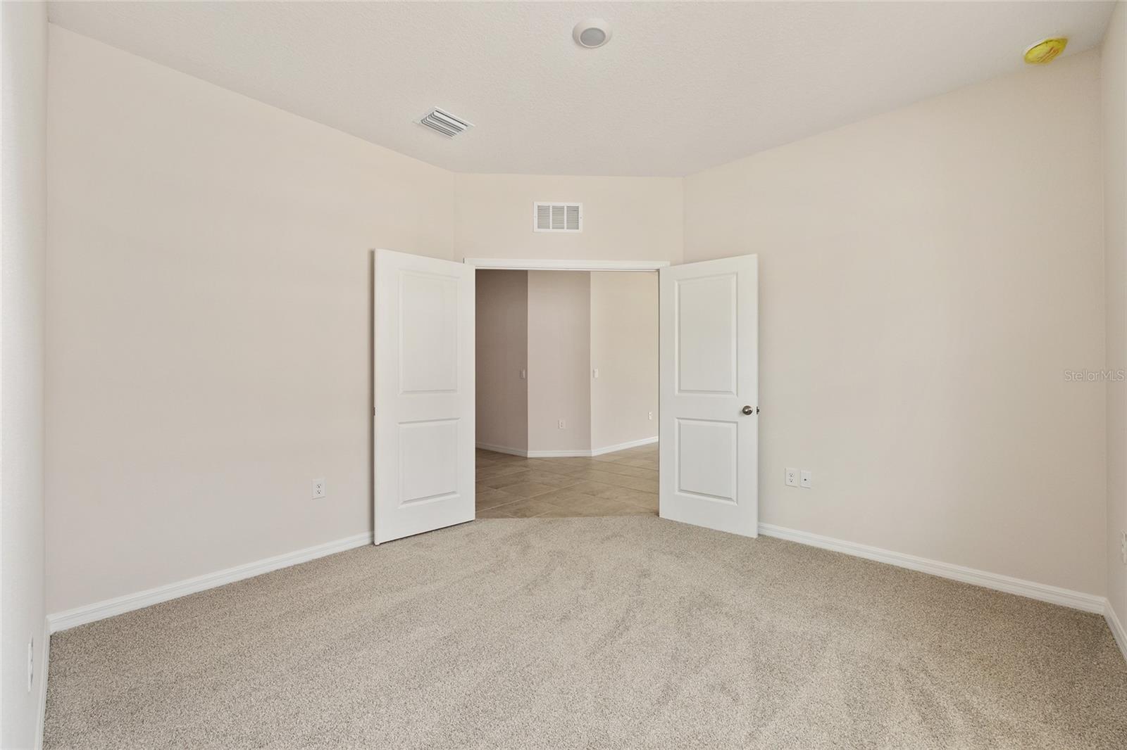 Image 22 of 41 For 5253 43rd Lane Nw