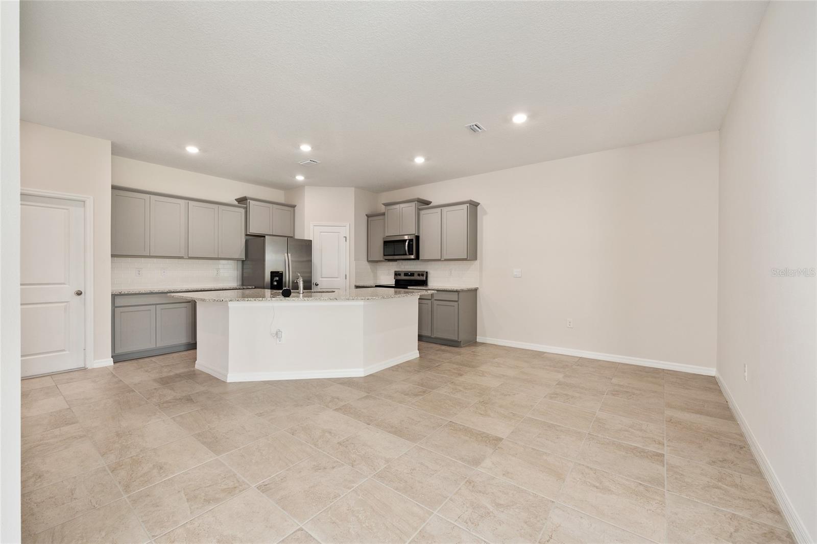 Image 6 of 41 For 5253 43rd Lane Nw