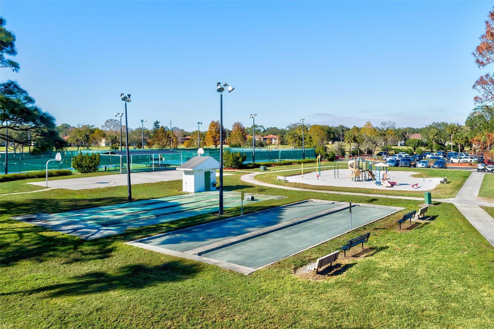 Image 39 of 41 For 4031 Atrium Drive L6