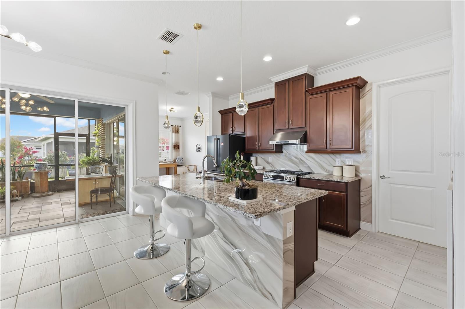 Image 10 of 50 For 5092 Twin Lakes Boulevard