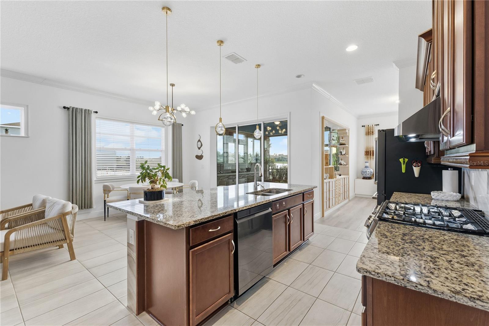 Image 12 of 50 For 5092 Twin Lakes Boulevard